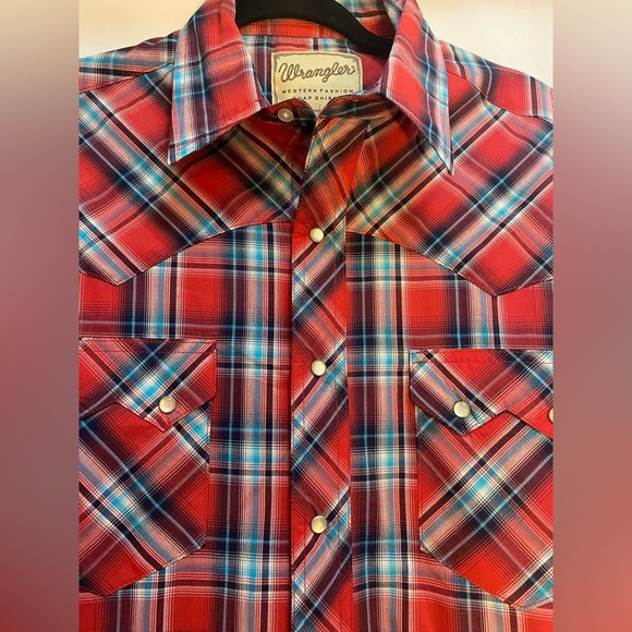 Wrangler Pearl Snap Shirt Men’s Large Red Plaid Short Sleeve Pockets Cowboy - Picture 2 of 5